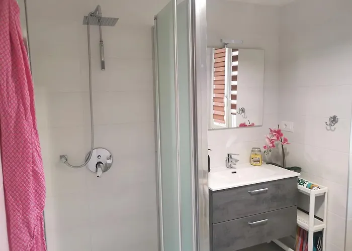 Bnbook La Casa Di Orazio & Carla * Ranco