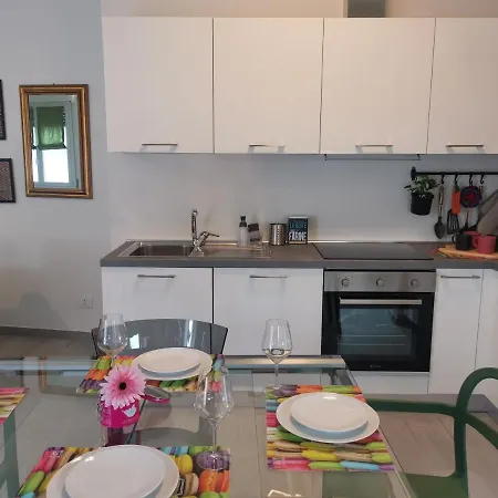 Bnbook La Casa Di Orazio & Carla 랑코