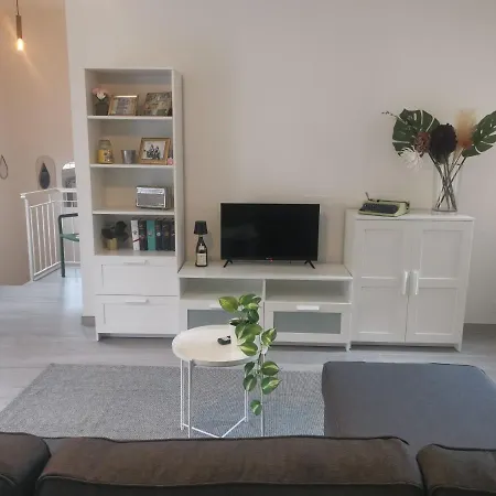 Bnbook La Casa Di Orazio & Carla *