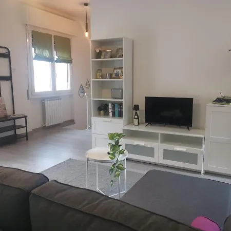 아파트 Bnbook La Casa Di Orazio & Carla *